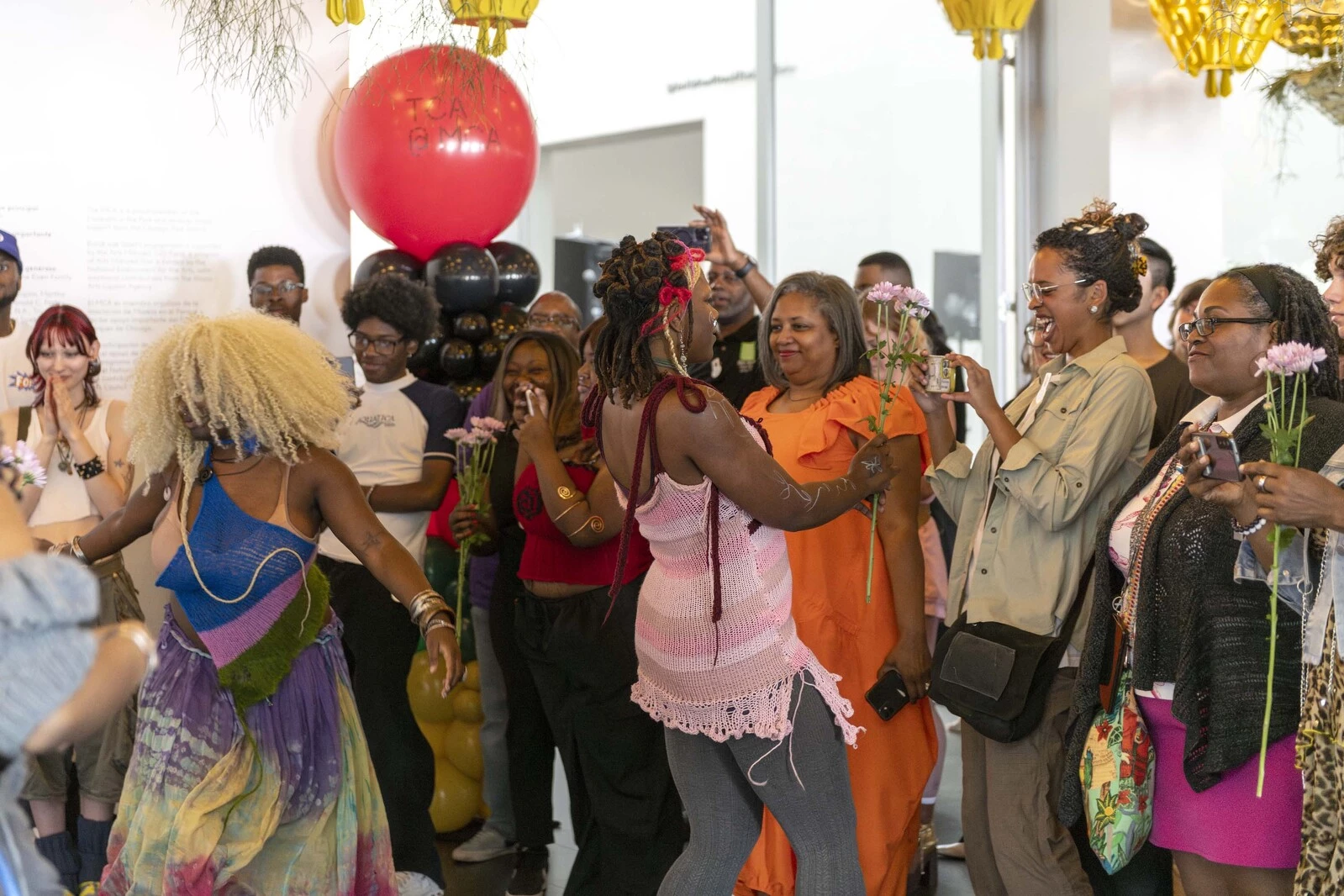 21Minus | What Was, What is, June 17, 2023. Photo: Shelby Ragsdale, © MCA Chicago. 2025/09/21Minus_2023-205.jpg