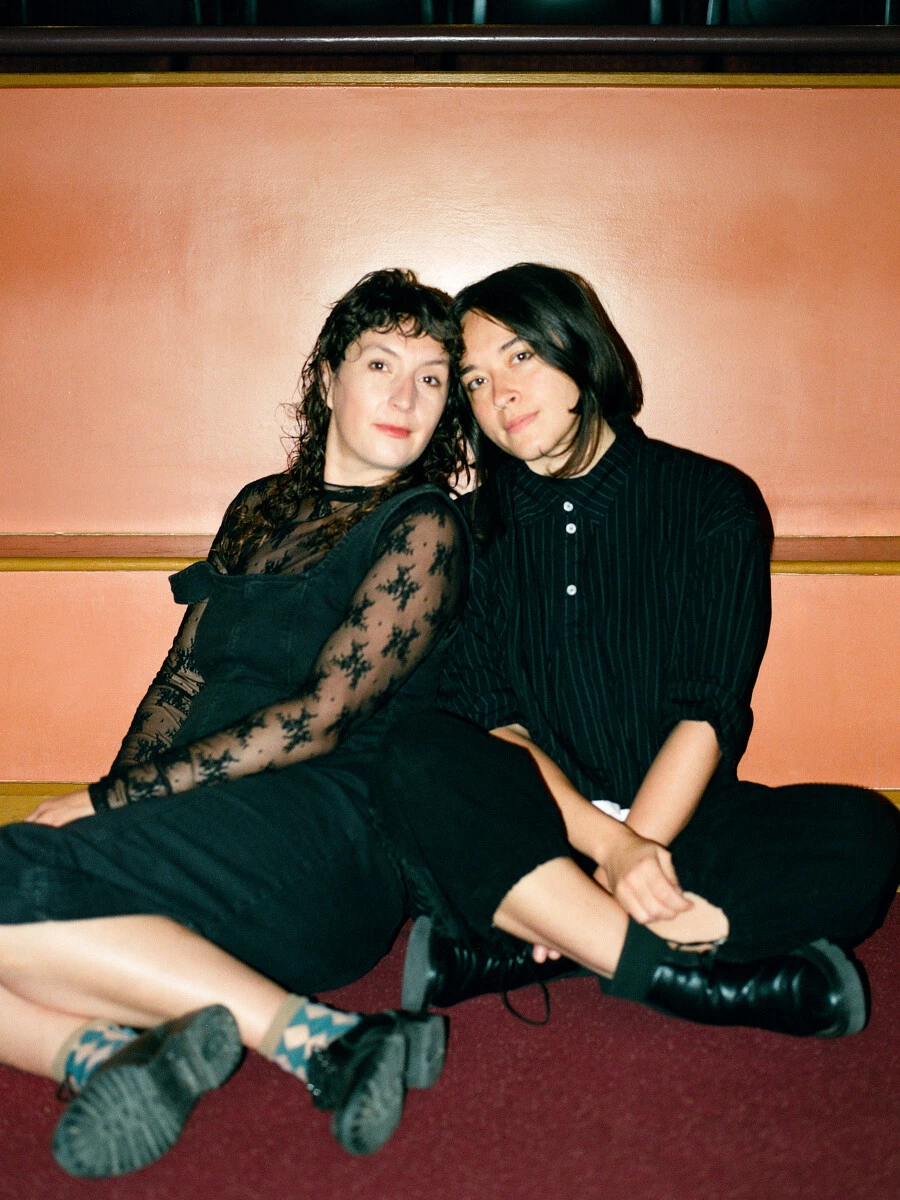 Finom. Photo: Anna Powell Denton. 2026/03/APD_20251120_MacieSimaLiam_BuskirkChumley18.jpg 